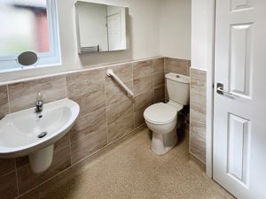 BATHROOM- click for photo gallery
